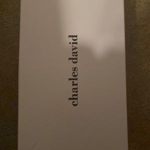 Size ten never worn charles david pink pump